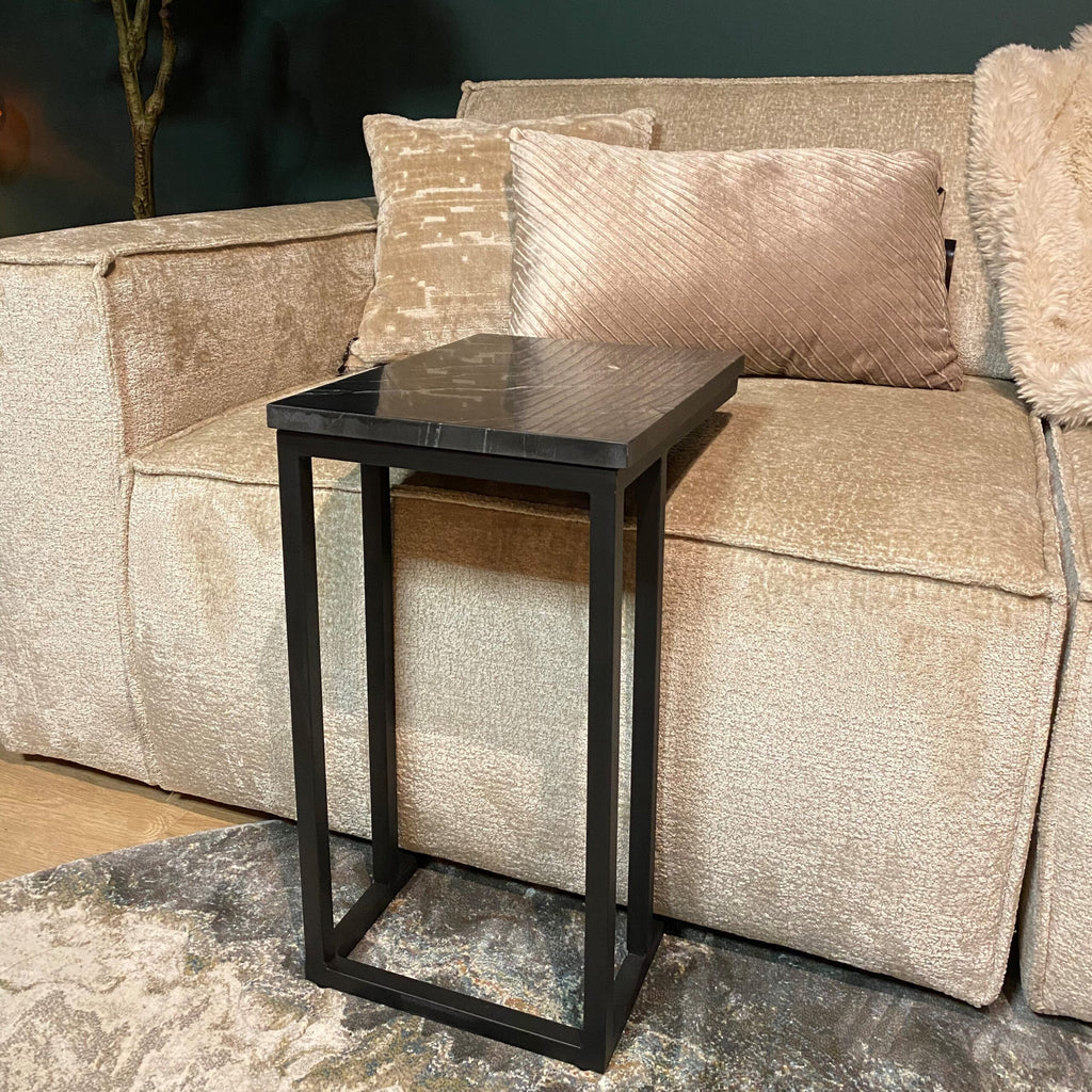 Beistelltisch Ovan Schwarz 40x30x54 cm – Moderner Tisch mit schwarzer Marmorplatte & Metallgestell