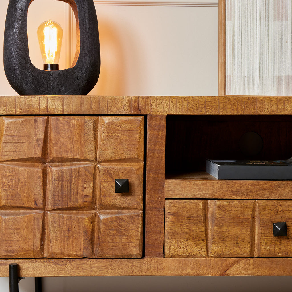 TV-Board Jacky Natur – Mangoholz & Metall, 150 x 40 x 55 cm, mit Blockmuster