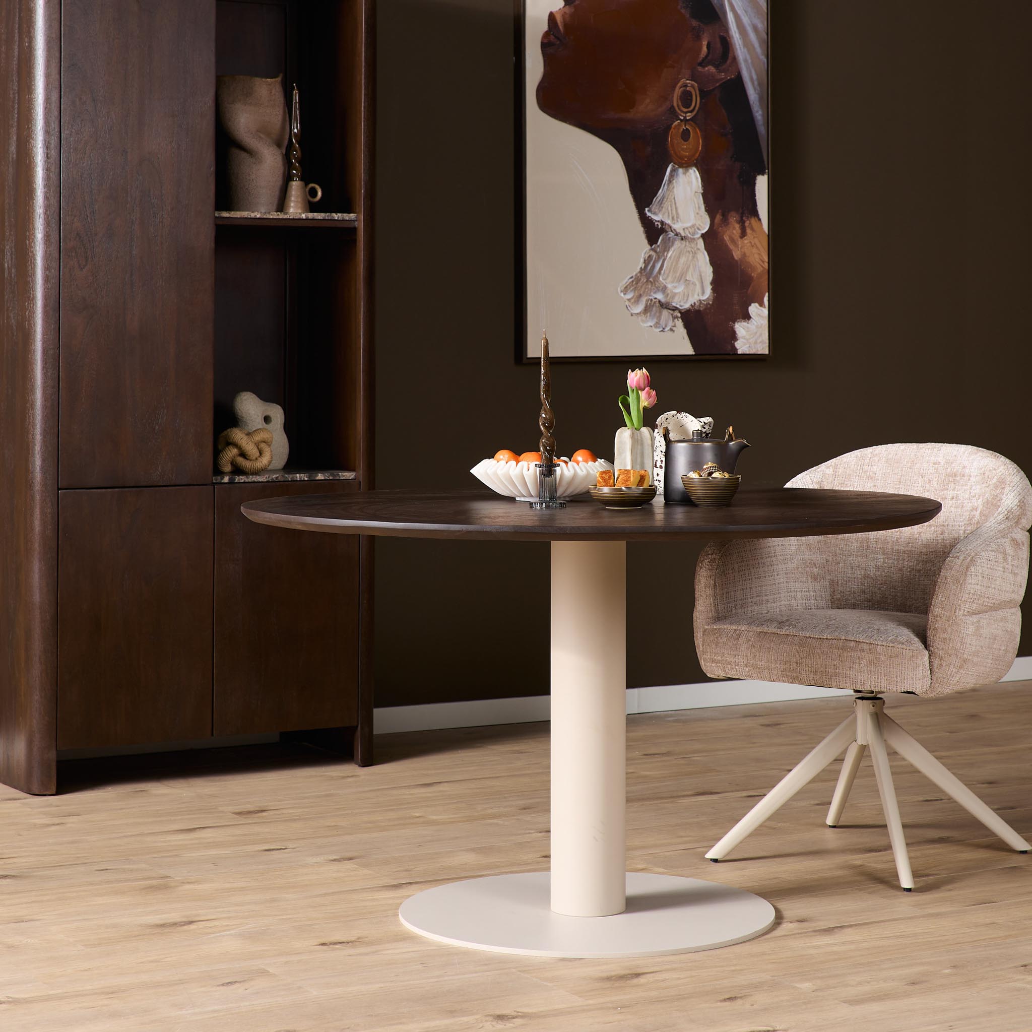 Tischbein Sand – Metallfuß für runde Tischplatten Ø110–140 cm, 70×70×73 cm