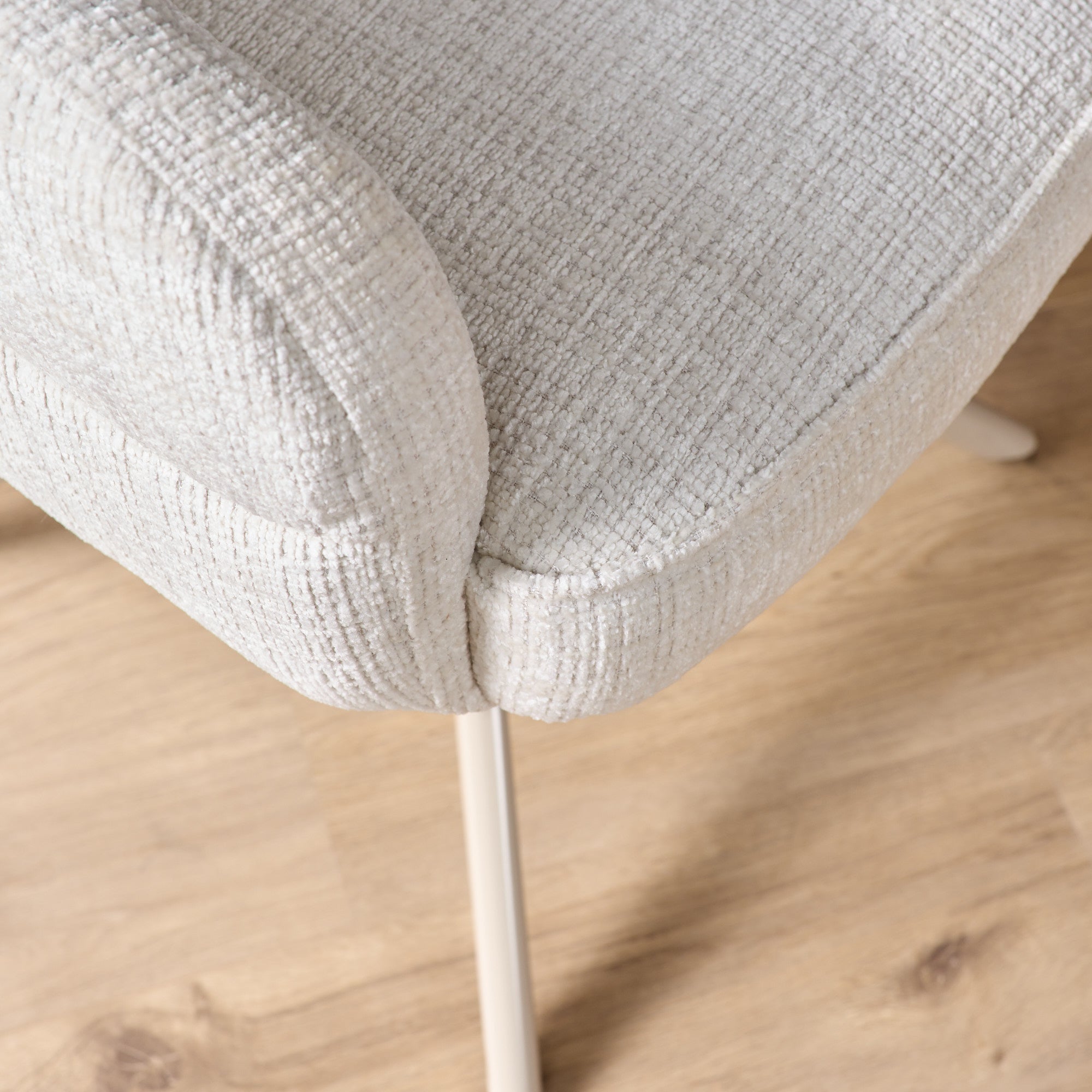 Esszimmerstuhl Bella (2er-Set) | Off-White | Fuß Sandfarben | Mit Armlehne