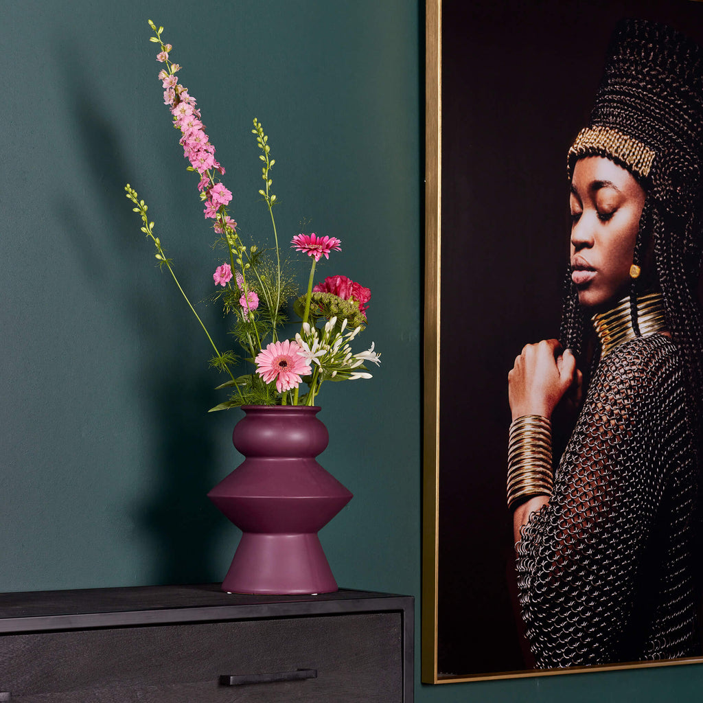 Highboard Sydney – Mangoholz Schrank mit Fischgrätenmuster & Metallgestell 100×40×115 cm