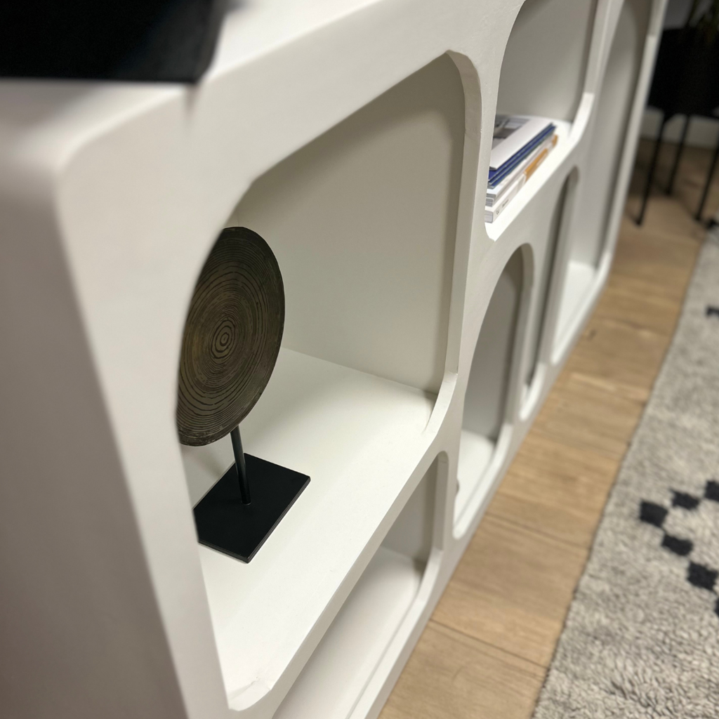 Sideboard Maya – Mangoholz Weiß, 160 x 33 x 90 cm, Massivholz Anrichte mit 6 offenen Fächern