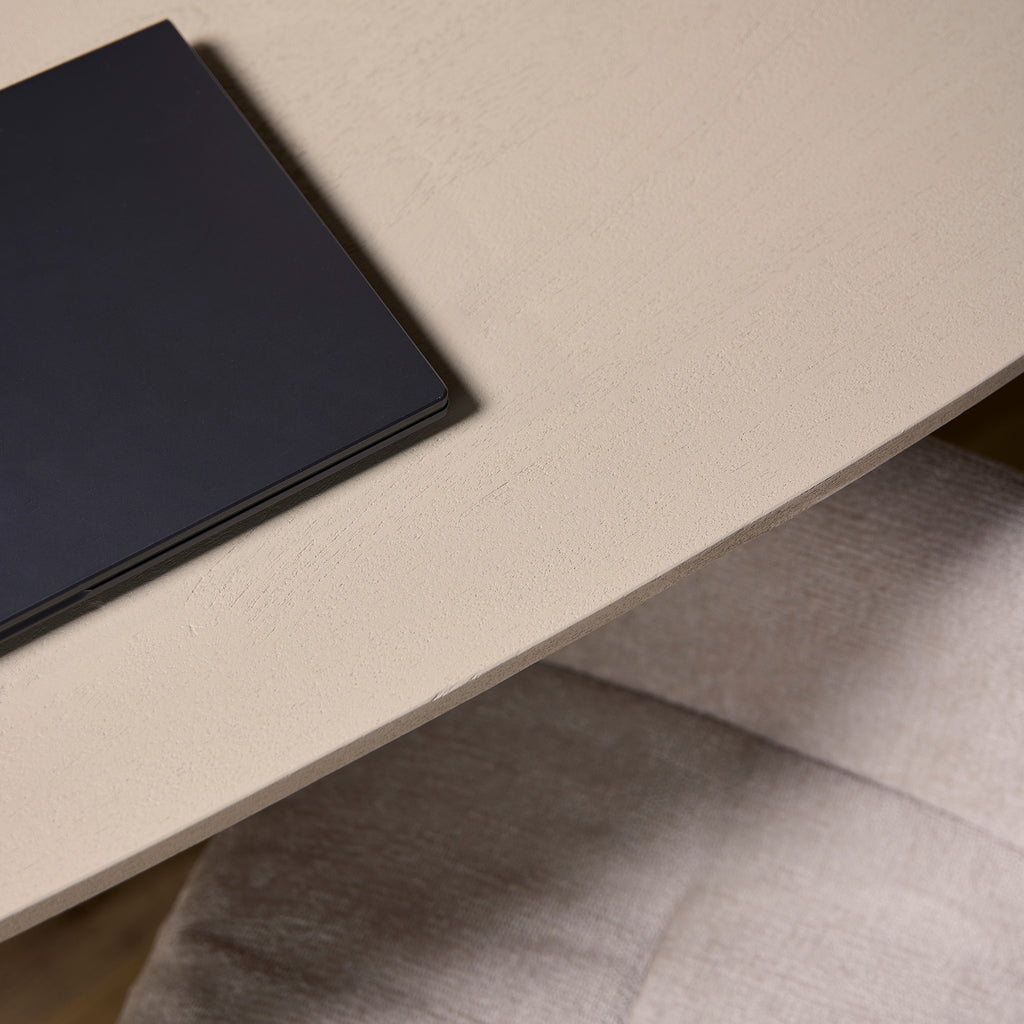 Esstisch Mandy Sand – Mangoholz in sandgestrahltem Finish mit bronzefarbenem Tischbein, 240 x 100 x 76 cm