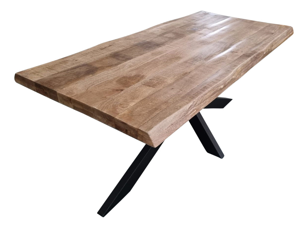 Esstisch Baltimore Natur – Mangoholz Tischplatte mit 6 cm Stärke & schwarzem Matrixgestell, 240 x 100 x 76 cm | Unikat mit Baumkante