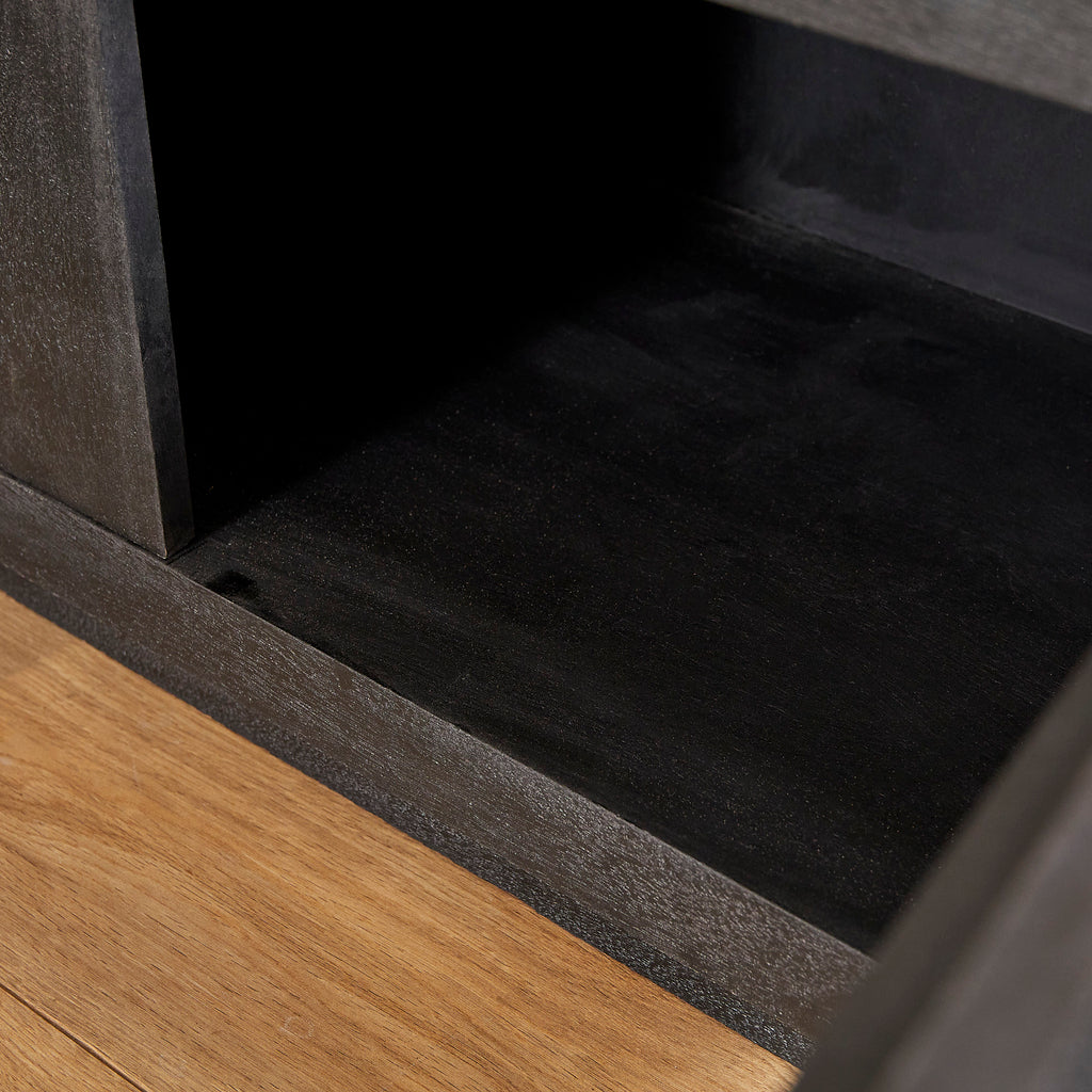 TV-Board Bali Schwarz – Lowboard aus Mangoholz mit Push-to-Open Türen, 150 x 42 x 46 cm