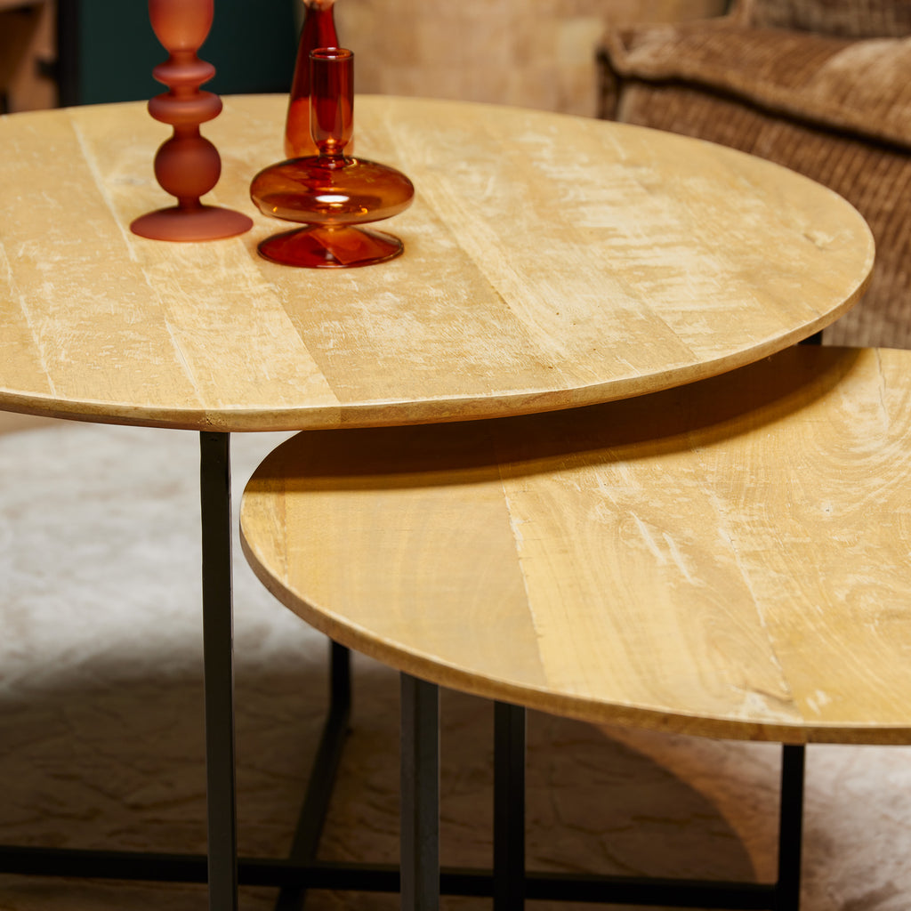 Couchtisch-Set Aloy – Mangoholz & schwarzes Metallgestell, 2er-Set, Ø70/60 x 45/40 cm, modernes Design