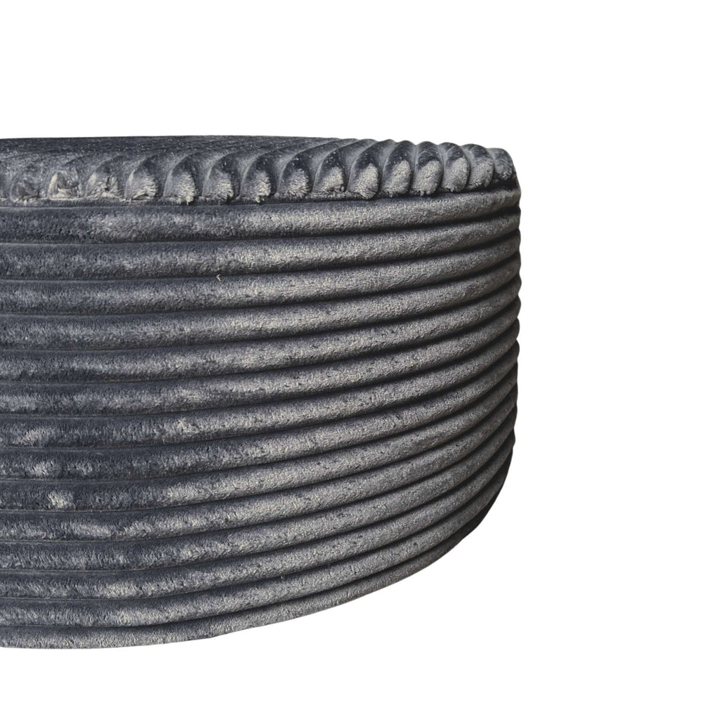 Hocker MeinLieblingsplatz – runder Pouf mit Rippenmuster in Anthrazit, 80 × 80 × 39 cm, vielseitig als Sitzhocker/Fußablage