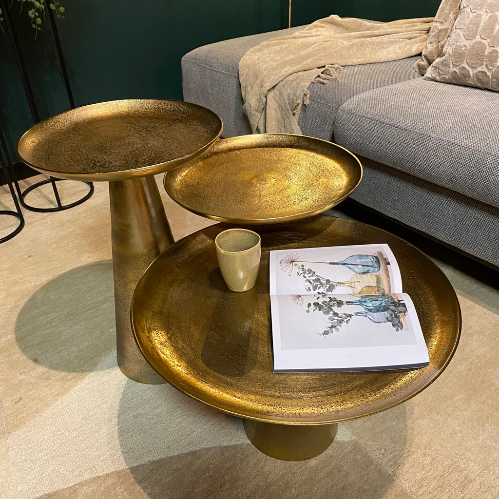 Couchtisch Daisy 50x50x40 cm – Aluminium mit edlem Antik-Gold Finish, stilvolles Highlight für Ihr Wohnzimmer