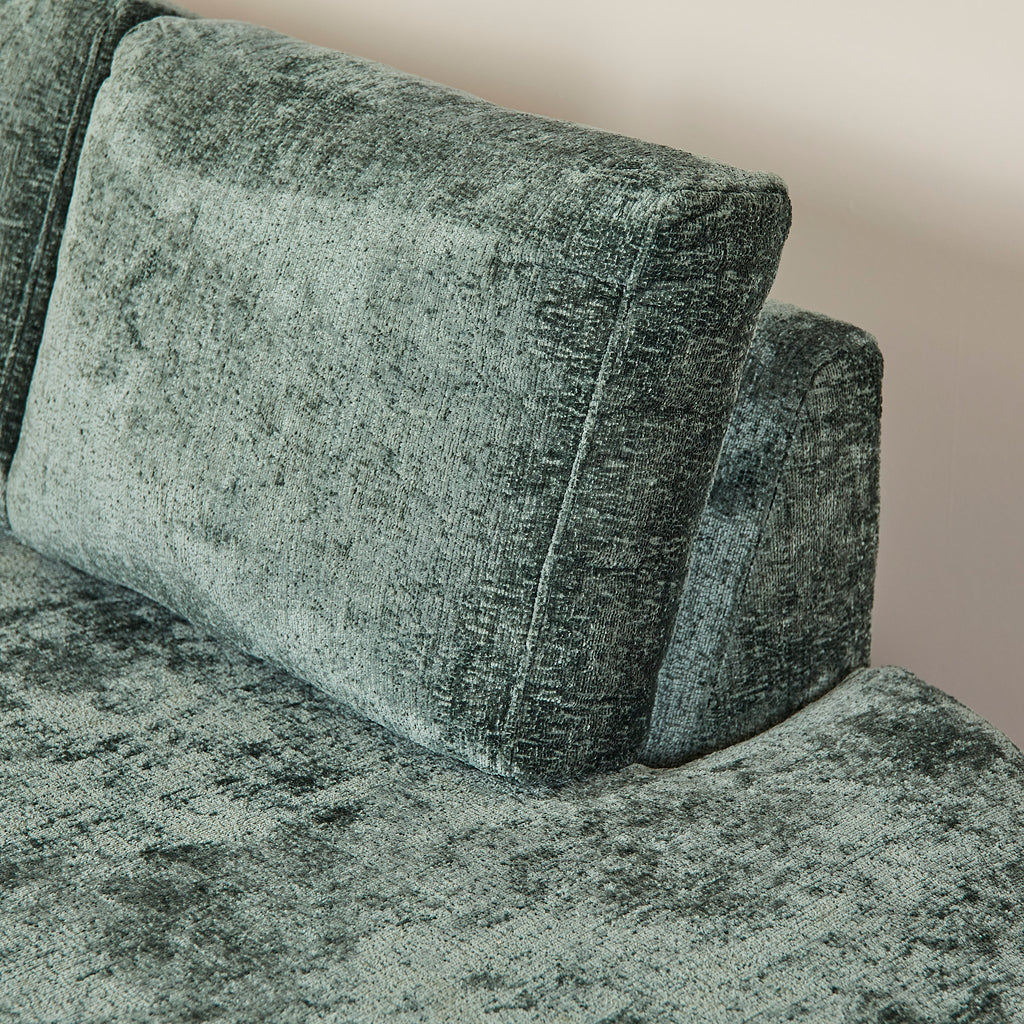 Sofa Veronika Grün 264x192x84 cm – 2,5-Sitzer Ecksofa mit abgerundetem Ottomane Rechts -  von MeinLieblingsplatz